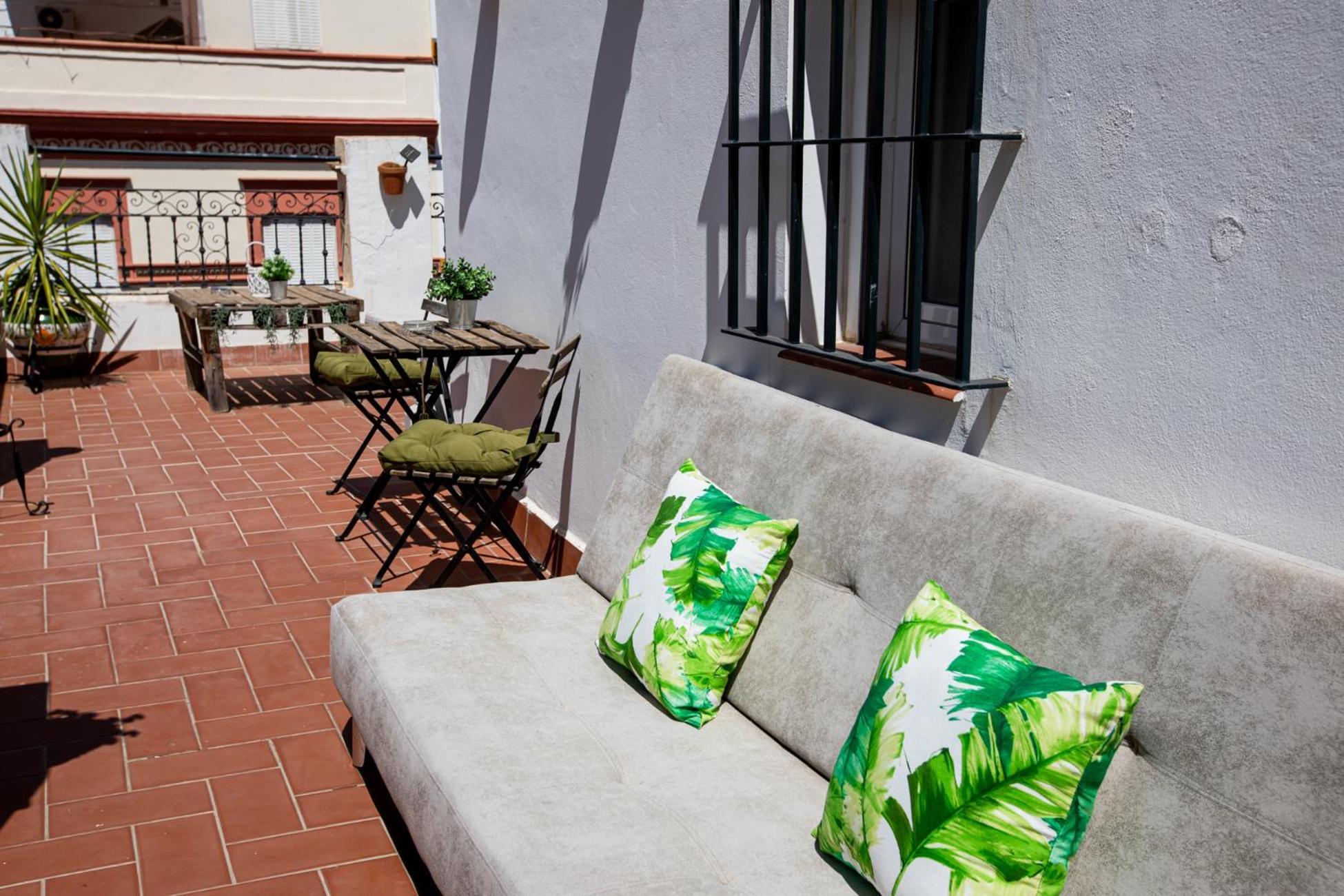 Apartamentos Dona Concha Sevilla Kültér fotó