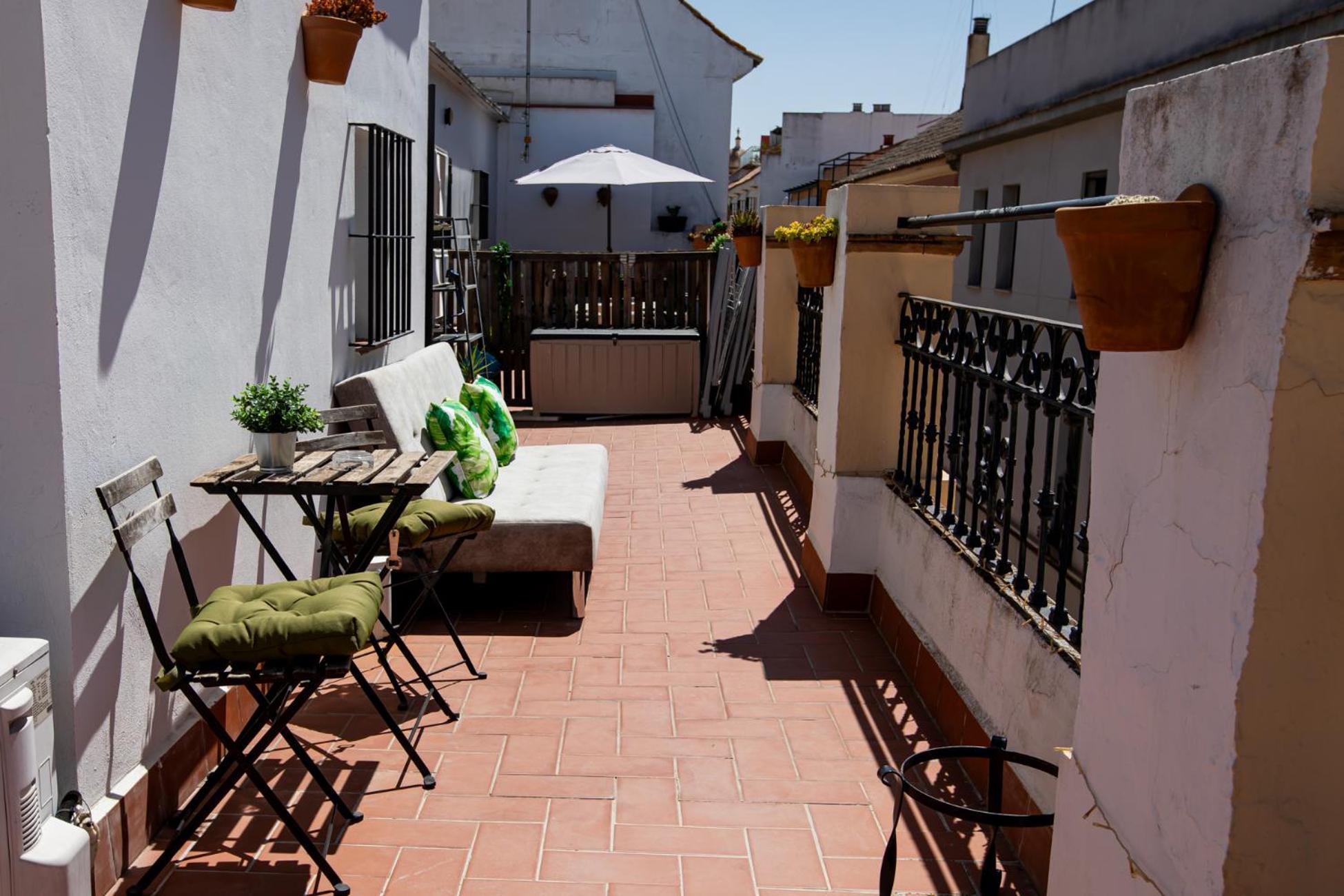 Apartamentos Dona Concha Sevilla Kültér fotó