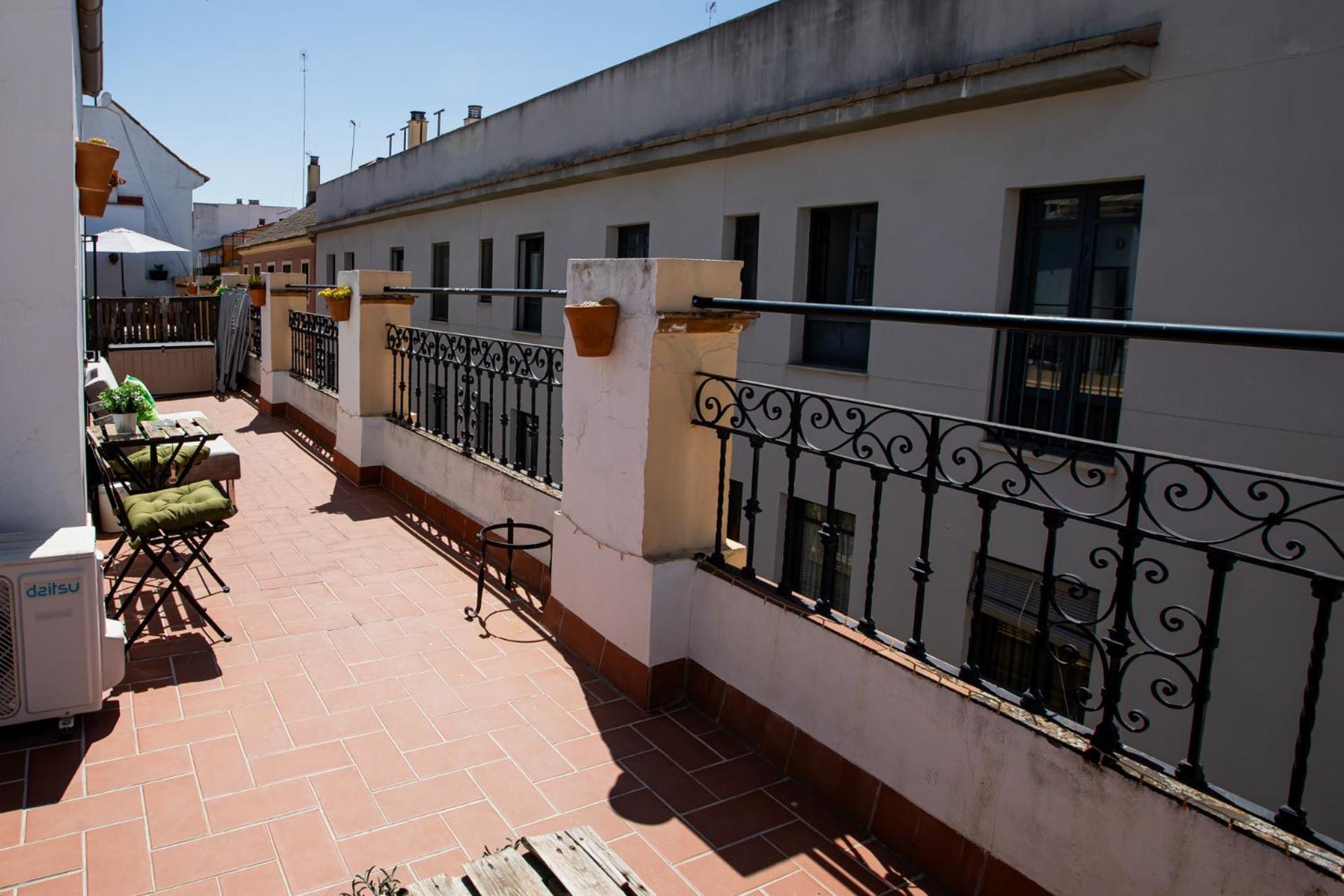 Apartamentos Dona Concha Sevilla Kültér fotó