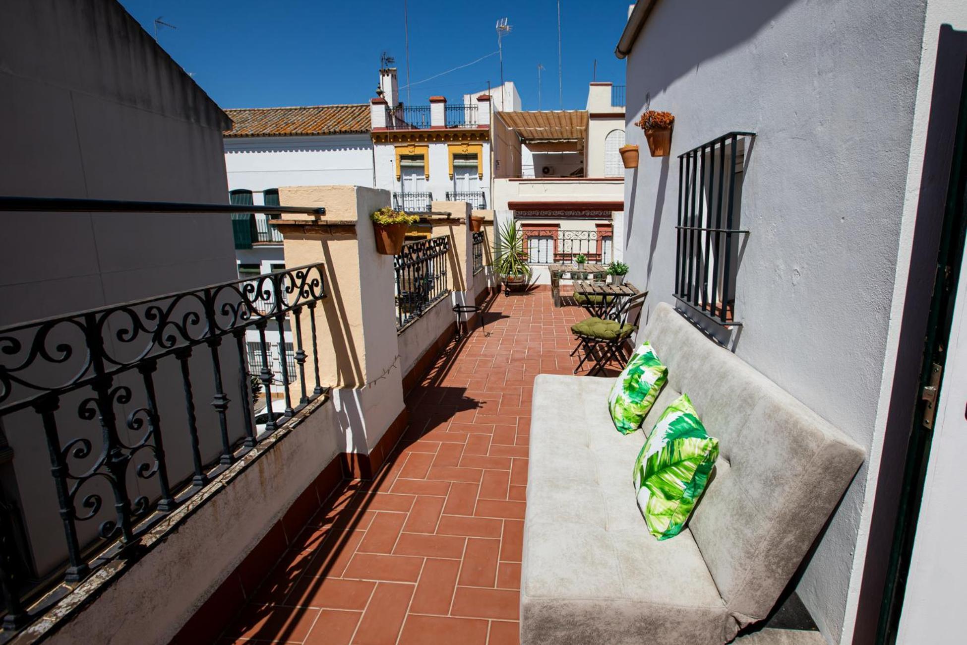 Apartamentos Dona Concha Sevilla Kültér fotó