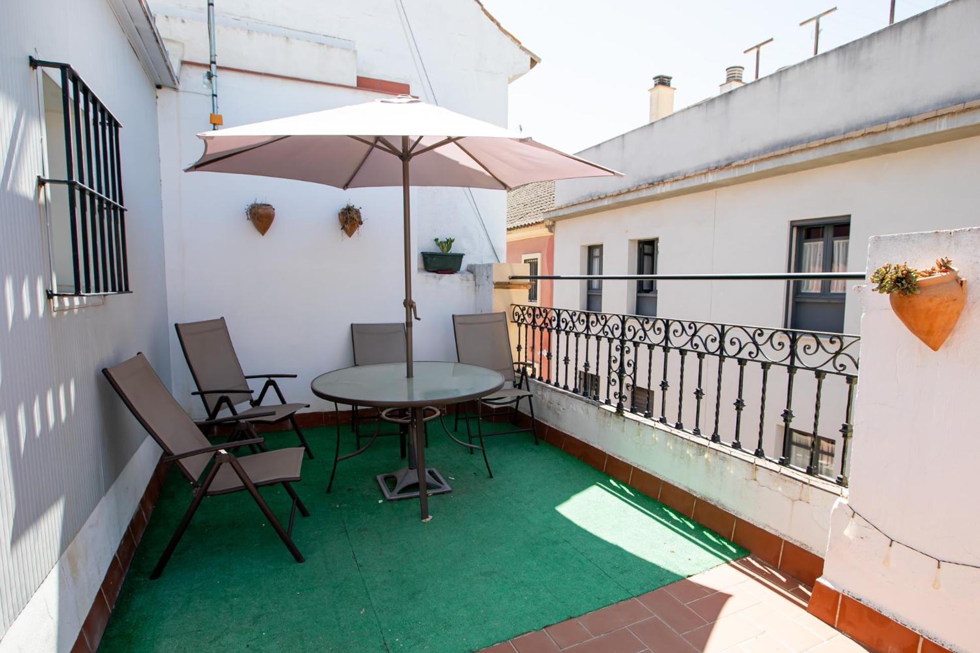 Apartamentos Dona Concha Sevilla Kültér fotó
