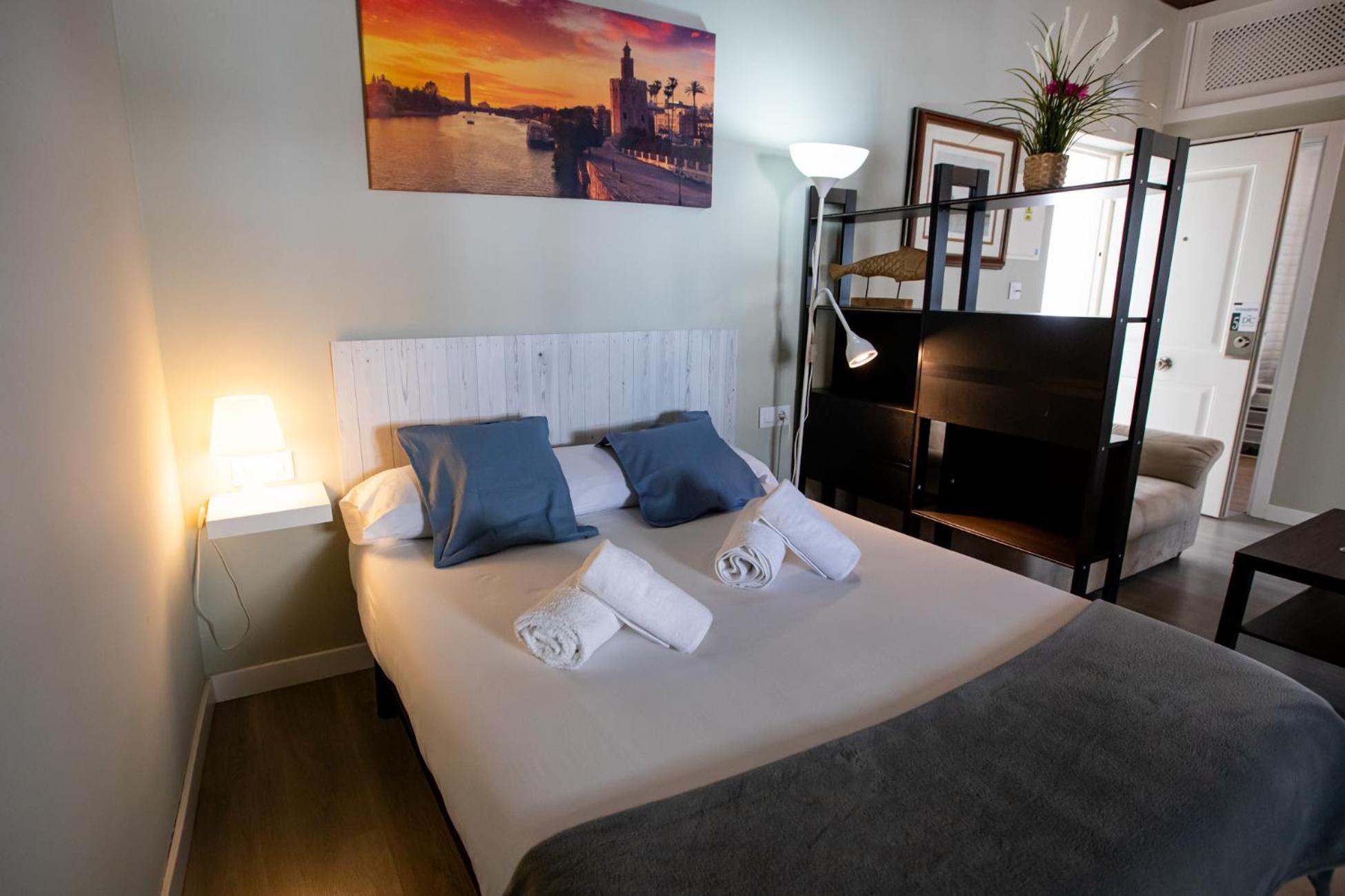 Apartamentos Dona Concha Sevilla Kültér fotó