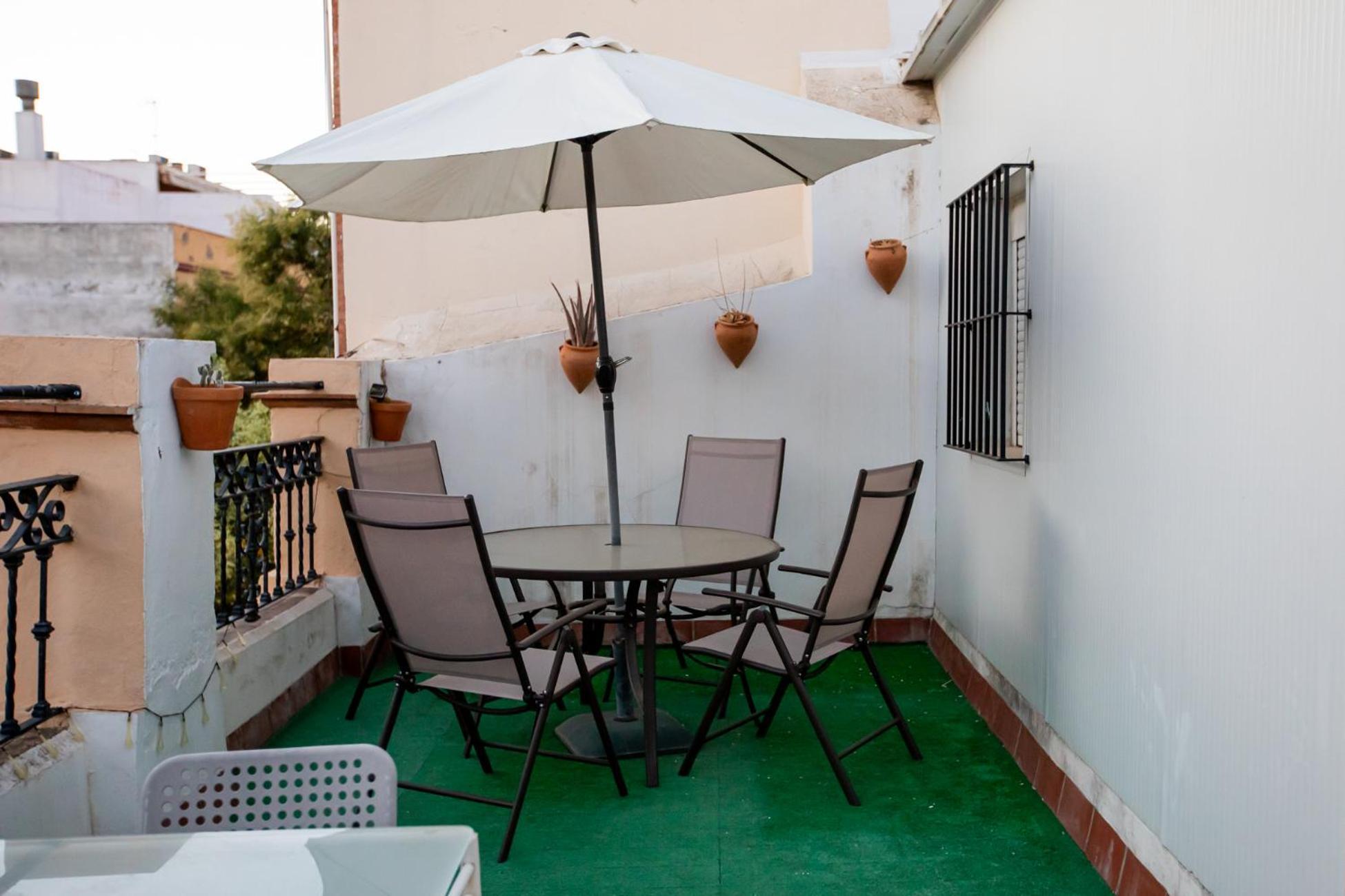 Apartamentos Dona Concha Sevilla Kültér fotó